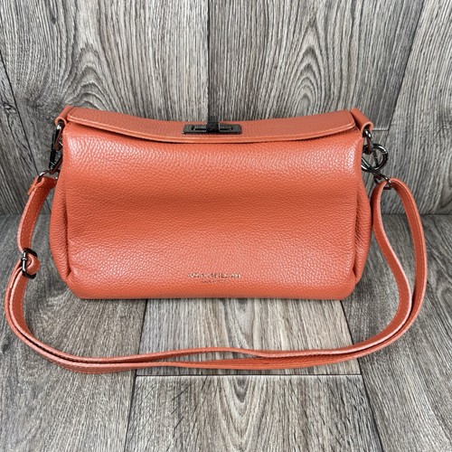 Italian pebble leather - pebble,