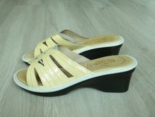 Fly Flot Ladies Anatomic Wedge Sandals Yellow Patent Leather Size 5 / 38