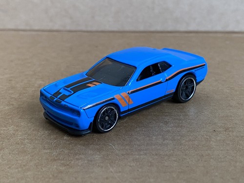 Hot wheels dodge challenger - wheels, 15