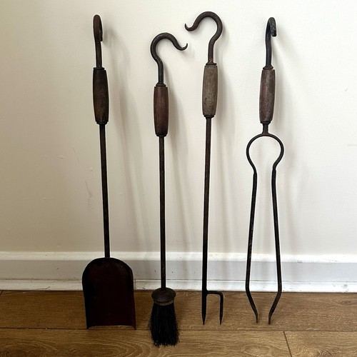 Vintage piece cast iron - cast,