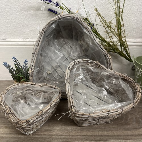 Grey twig heart planters - heart,