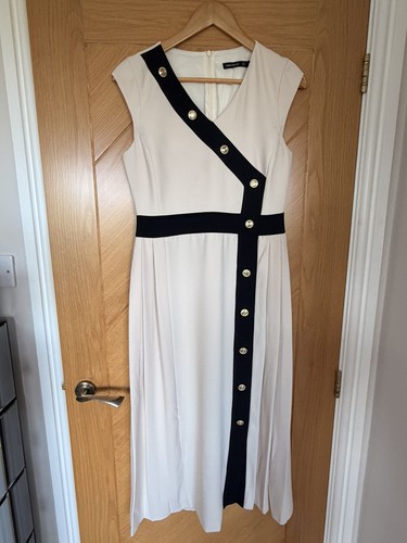 Bnwt karen millen - karen, pleated