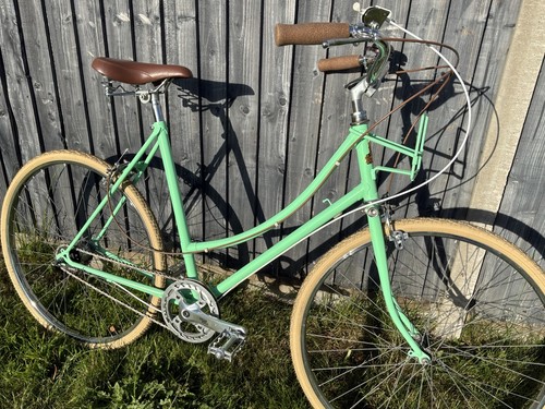 Vintage raleigh bike restored - raleigh,