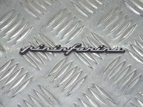 Pininfarina badge alfa romeo - pininfarina,