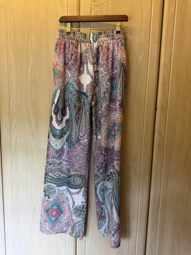 Zara woman paisley print - zara,