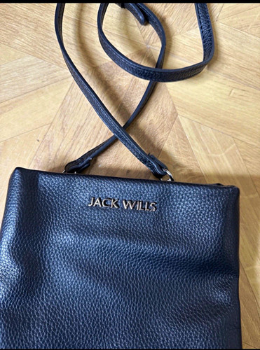 Jack wills black pebbled - black,