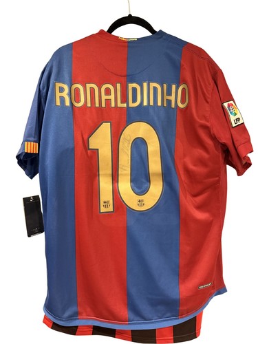Ronaldinho signed barcelona - signed,
