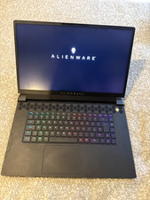 Alienware M17 Ryzen Edition R5 Laptop Ryzen 7 6800H 32GB RTX 3070ti 500GB SSD