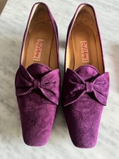 Ladies suede shoes, dark