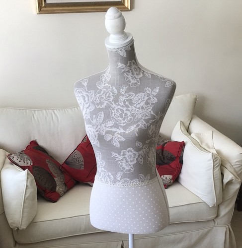 Dressmakers female french - dressmakers,