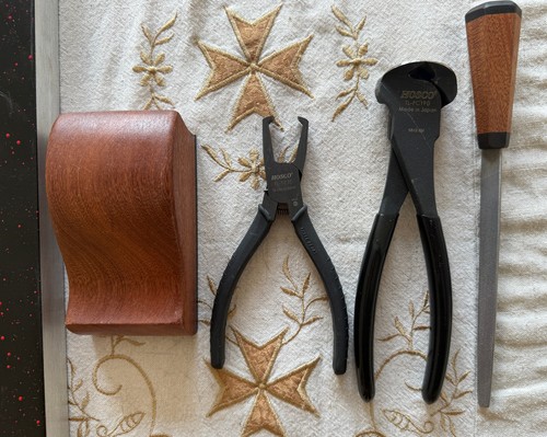 Luthiers guitar tools - guitar, for