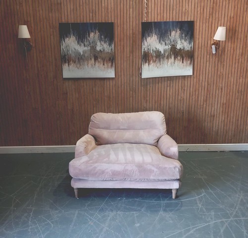 Loaf sugarbum love seat - , arm