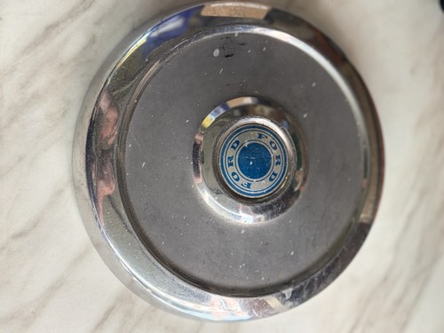 Vintage ford hub - vintage, cap
