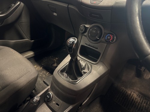 Ford fiesta gear selector mk7 - ford,