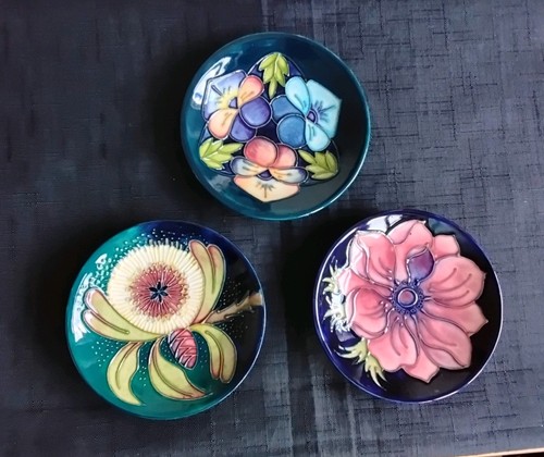 Moorcroft pin dishes in - 3, 4.5"