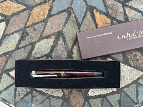 Wooden fountain pen hand - wooden,