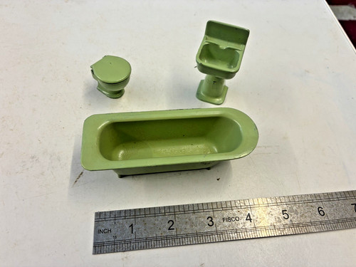 Vintage dolls house - dolls, size
