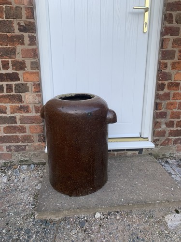 Very large victorian - large, salt