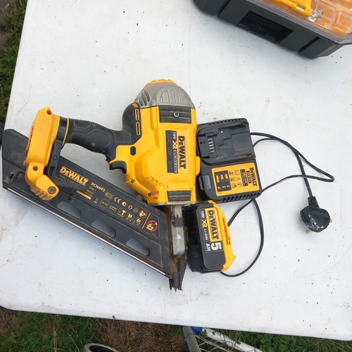 Dewalt dcn692 first - dewalt, nail