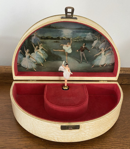 Reuge wind musical - wind-up,