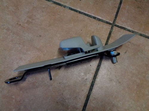 Daihatsu sirion seat belt - sirion,
