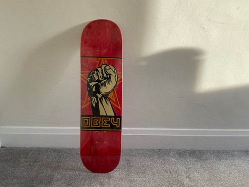 Obey shepard fairey giant - shepard,