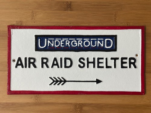 London underground air - underground, raid