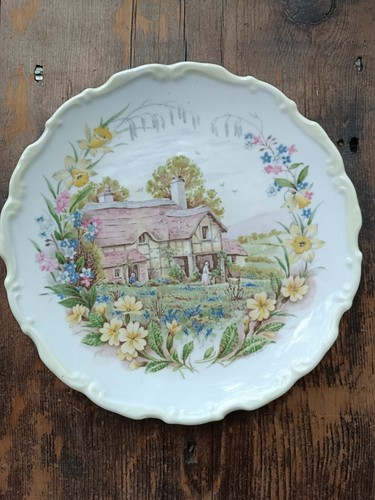 Vintage royal albert cottage - vintage,royal,