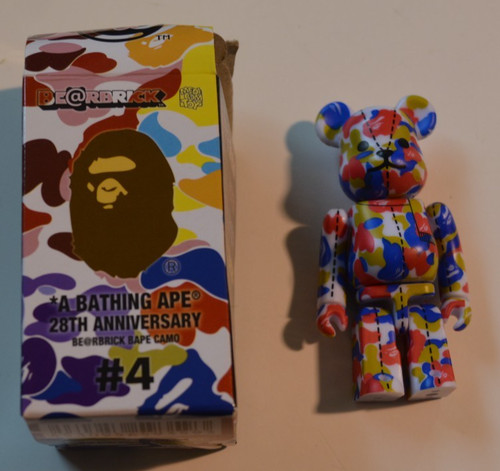 Medicom bearbrick bathing - bearbrick, a