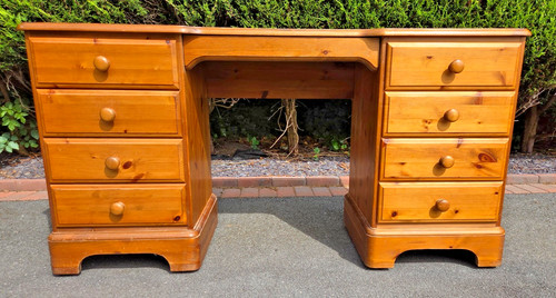 Ducal victoria solid pine - victoria,