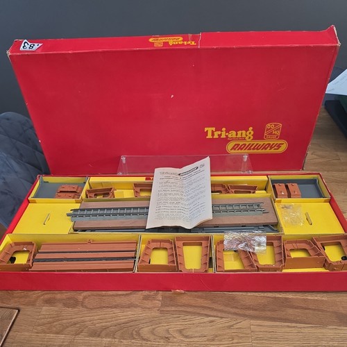 Rare triang girder bridge - rare,