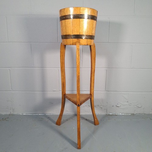 Lister barrel plant stand - r,