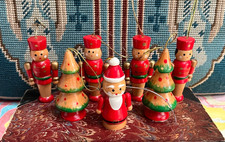 7 VINTAGE LARGE HAND PAINTED WOODEN CHRISTMAS TREE DECORATIONS~SANTA~SOLDIERS++
