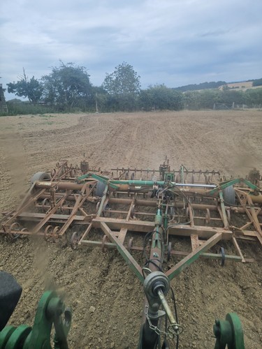 Trailed meter cultivator - meter,