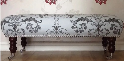 New footstool laura - new,