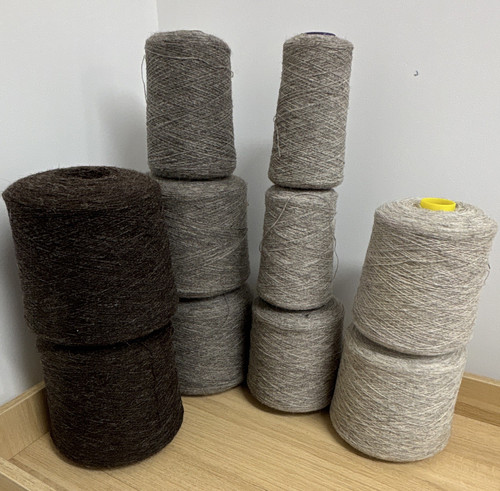 Natural 100 wool - wool, cone