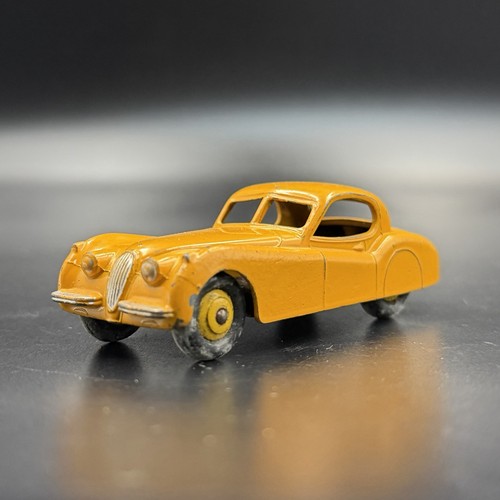 Vintage dinky toys 157 yellow - 157,