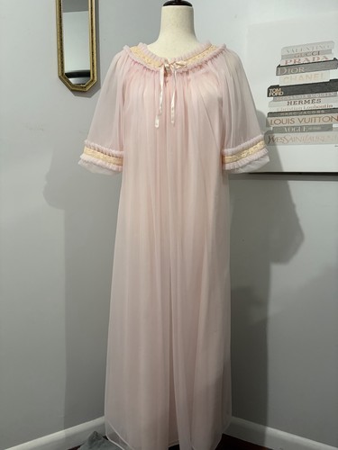 Vintage pink chiffon peignoir - pink,