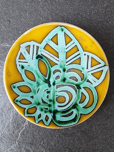 Poole pottery delphis pin - poole,