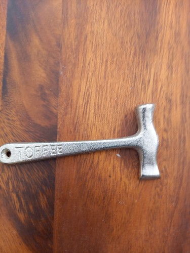 Walkers vintage toffee hammer - vintage,