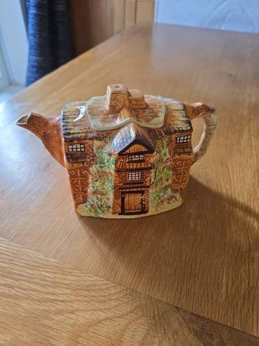 Arthur wood cottage tea - arthur,
