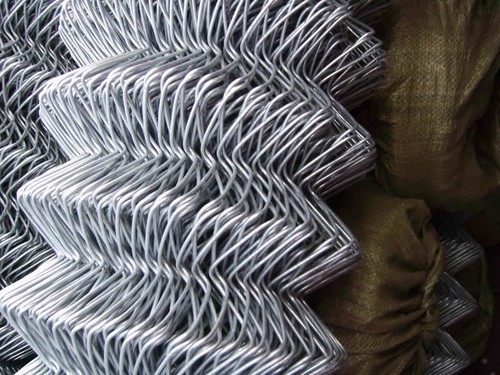 Galvanised chain link fencing - chain,