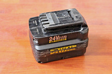 GENUINE DEWALT DE0243 24V 2.0Ah NiCd AIR COOLED BATTERY PACK.