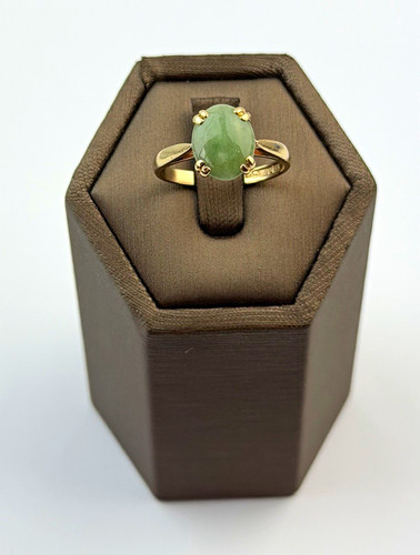 9ct yellow gold jade - yellow,