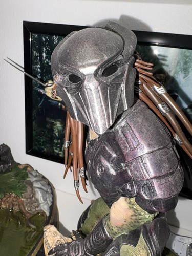 Predator falcon statue - predator,