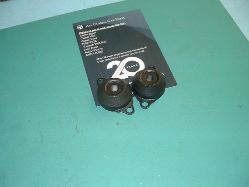 Pair jaguar daimler engine - pair, 2x