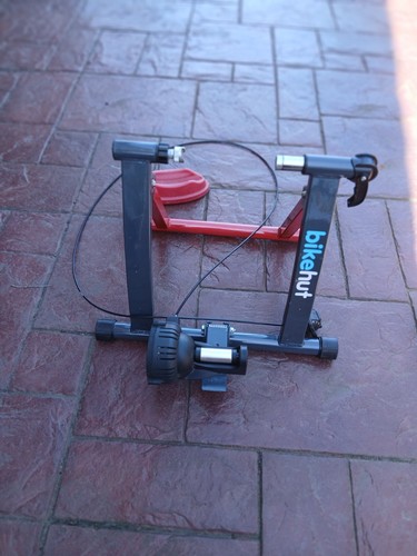 Bike hut turbo - hut, trainer