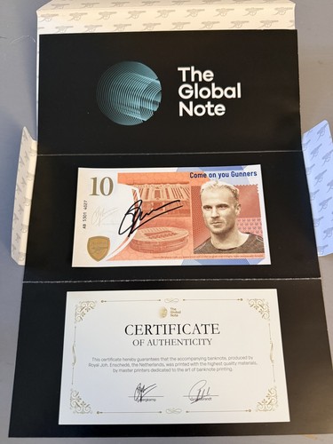 Hand signed dennis bergkamp - signed,