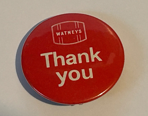 Watneys red barrel beer button - barrel,