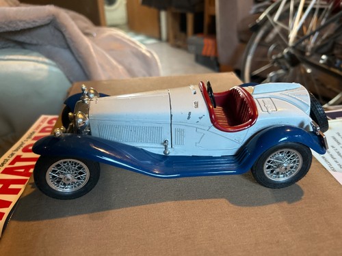 Burago diecast model cars - 18,
